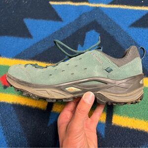 Lowa Tempest Vent Ws Hiking Shoes (7.5)